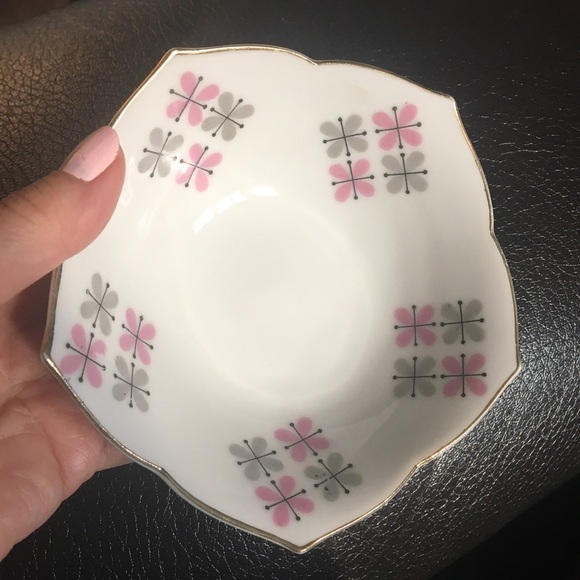 Vintage Bowl Porcelain Tulip Shape Trinket Dish Japan Atomic Flower Grey Pink - Picture 7 of 12